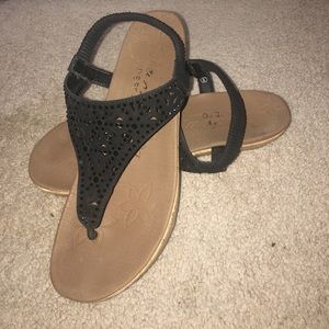Skechers Luxe Foam Sandals Size 9